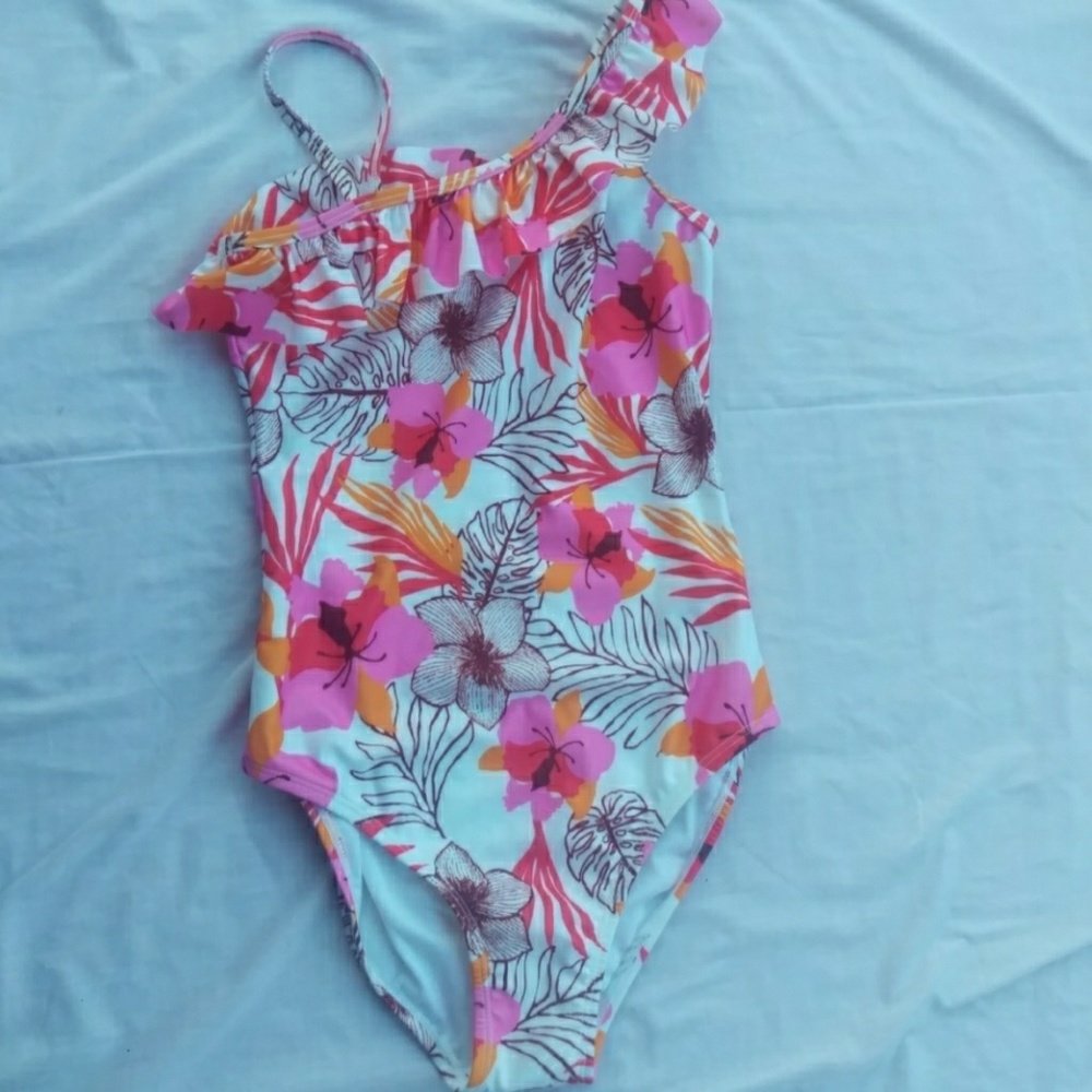 NWOT Crazy 8 Hawaiian print one piece swim suit